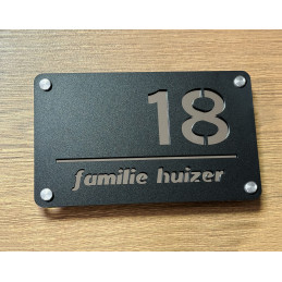 Luxury house number sign (4.5 mm thickness, with metal spacers)